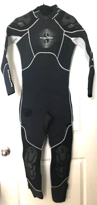 Traje de neopreno ScubaPro Everflex 5/4 mediano LEER por favor Foto 1 de 4