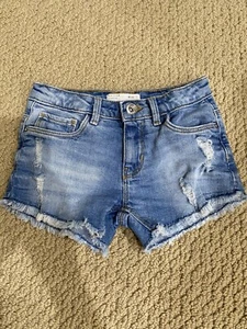 Zara Girls Collection Ripped/Frayed Blue Denim Shorts - Size 5 - Picture 1 of 4