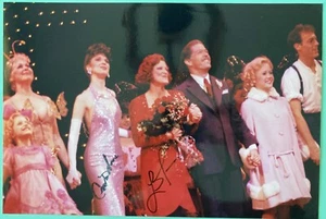 Linda Lavin Crista Moore Signed 12X8” Photo Broadway Revival Gypsy Curtain Call - Picture 1 of 2
