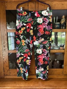 SPANNER inspirierter Stil kurze Hose schwarz Blumenmuster Größe 14 schmal neu mit Etikett - Bild 1 von 9
