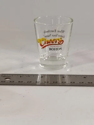 Vaso de chupito vintage Cheers Boston "Donde todos saben tu nombre" y Dr. McGilly2" Foto 1 de 4
