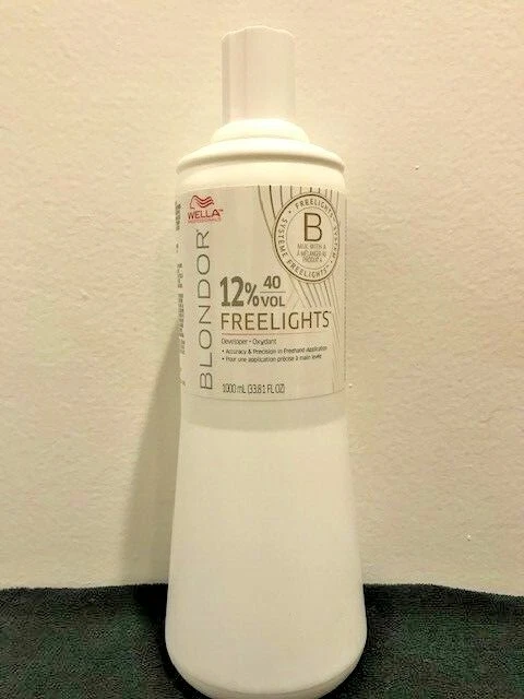 Wella Blondor FREELIGHTS Developer 40 volumen (12%) 33,8 oz/litro Foto 1 de 1