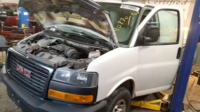 2020 GMC Savana 2500 Van Transmission OEM 90K Miles - LKQ438293548 - Image 1 of 4