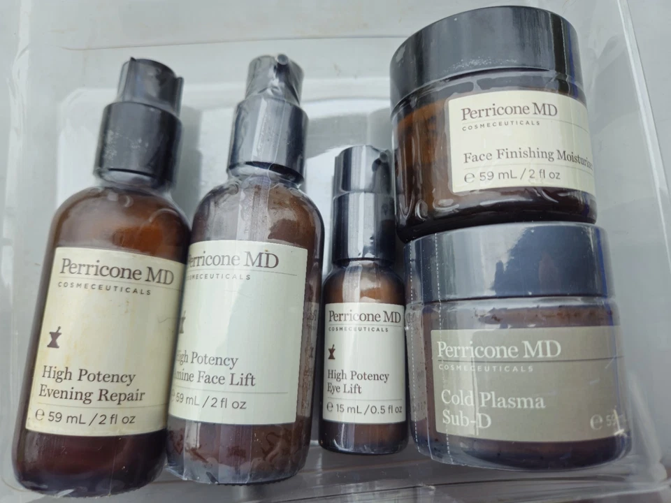 Kit de cuidado de la piel Perricone MD de 5 piezas  Foto 1 de 2