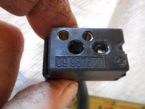Mercedes Benz W116 2 Contact 4 Hole Female Electrical Plug Connector pig tail - Imagen 1 de 3