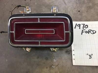 Ford Galaxie LTD 1970 70 luz trasera conjunto completo OEM "B" Foto 1 de 4