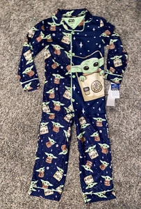 Star Wars Baby Yoda Starry Boys Coat Pajamas Boys Size XS - Picture 1 of 3