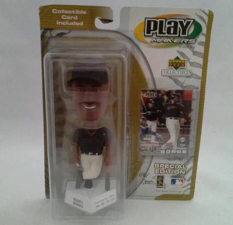 Barry Bonds 2002 Edition Playmakers Bobblehead with Giants 696/3000 Cover