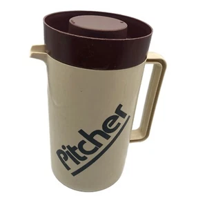 Vintage Plastic Pitcher, Half Gallon (2QT), Brown and Cream, 70s aesthetic - Picture 1 of 6