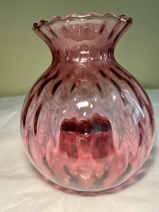 Vintage Cranberry Glas Vase vertikale Optik geripptes Muster - Bild 1 von 6