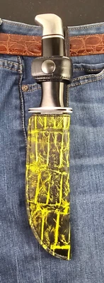 Buck Knives 119 bainha puxada direita com pele de jacaré preta e amarela autêntica - Imagem 1 de 4
