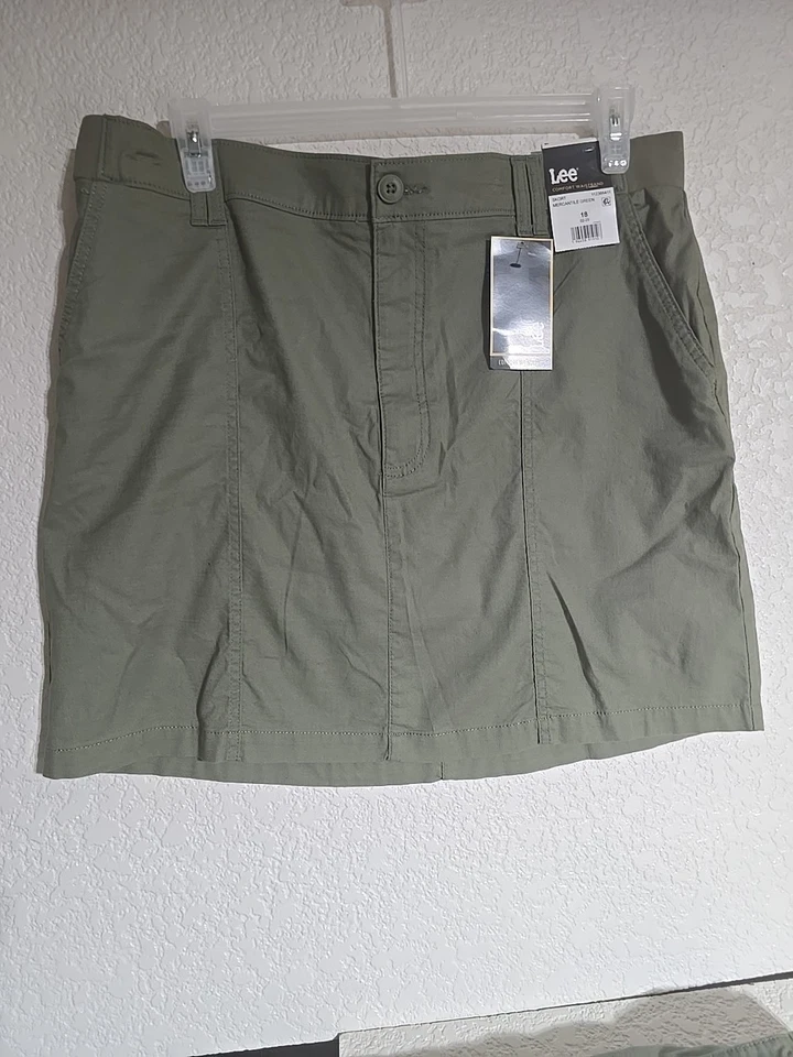 Lee Women's Shorts Size 18 Soft Sage 5" Inseam Comfort Waistband