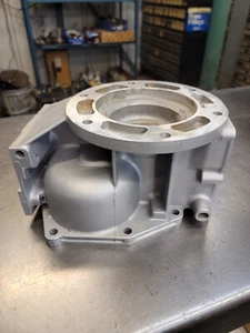 JEEP BORG WARNER T5 4X4 EXTENSION HOUSING 1352-066-902 OR 1352-066-915 CASTING # - Picture 1 of 3