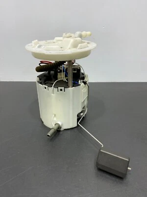 2013 CHEVROLET CAMARO ZL1 OEM FUEL PUMP ASSEMBLY USED - Image 1 of 4