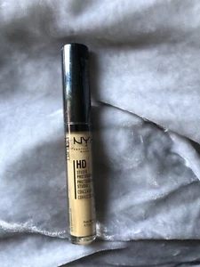 Corrector fotogénico NYX Professional Makeup HD Studio #CW10 amarillo - Imagen 1 de 2