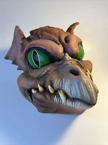 Paper Magic Group 2000 Drache Kobold grüne Augen Latex Overhead Halloween Maske - Bild 1 von 12