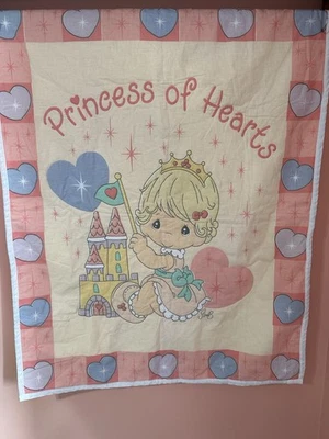Manta de colección PRECIOUS MOMMENTS Princesa de Corazones Niña Castillo Edredón hecho a mano  Foto 1 de 4
