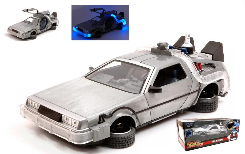 DE LOREAN BACK TO THE FUTURE II FLYING VERSION & LIGHTS 1:24 - Immagine 1 di 1
