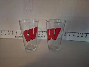 Vasos de pinta 2 W ~ UW Wisconsin Badgers 16 oz. Barware usado en excelente estado - Imagen 1 de 14