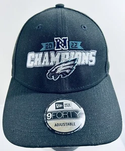 Gorra New Era Philadelphia Eagles NFC East Champions 2022 Negra Ajustable 9 Cuarenta - Imagen 1 de 5