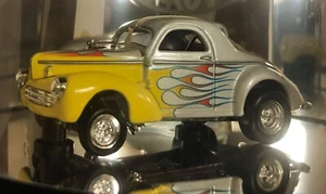 Hot Wheels Showcase Street Rod Series '40 Willys in Oil Can Display! - Bild 1 von 3