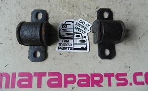 90-05 Mazda Miata OEM REAR Sway Bar Bracket Mount Pair Set NA NB 93 94 97 99 01✅ - Picture 1 of 7