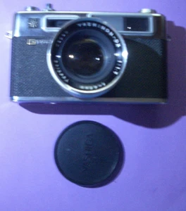 Yashica Electro 35 GSN Rangefinder Film Camera 45mm F 1.7 Lens / Case / Manual - Picture 1 of 5