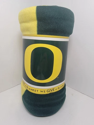 OREGON DUCKS NCAA 50"X70" FLEECE THROW BLANKET BRAND NEW Cover