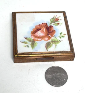 Vtg Brass Rose Flower Powder Compact PC3016 - Picture 1 of 3