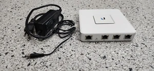 USED - Ubiquiti Networks UniFi Security Gateway (USG) White - Afbeelding 1 van 2