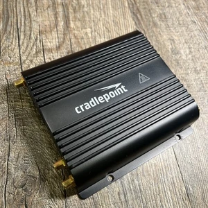 Cradlepoint IBR900-600M Wireless Router - Afbeelding 1 van 4