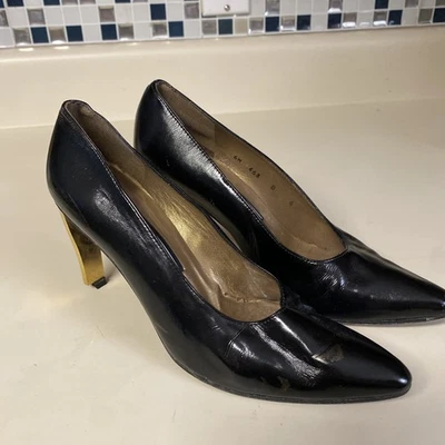 STUART WEITZMAN Black Almond Toe   Pumps  Shoes Unique Gold Metal Heel Size 6 W - Image 1 of 4