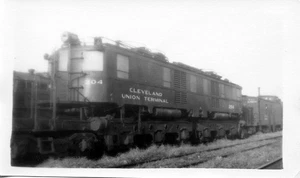 25D450 POOR RP 1940s/50s CLEVELAND UNION TERMINAL RAILROAD LOCO #204 COLLINGWOOD - Picture 1 of 1