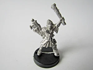 WARHAMMER UNRELEASED NECROMUNDA / CONFRONTATION SCAVVY GANGER - Picture 1 of 5