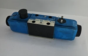 Eaton Vickers DG4V-3-8C-VM-U-H7-61 Magnet-Wegeventileinheit - Bild 1 von 4