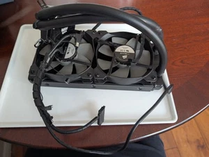 Corsair Hydro Series MCE-9060009-WW SATA sata, intel 1200 veuillez lire les détails - Photo 1/9