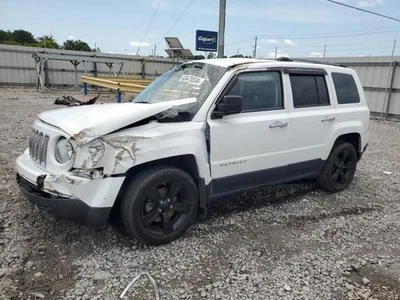 Rear View Mirror Automatic Dimming With Microphone Fits 10-17 CARAVAN 2613260 - Image 1 of 4