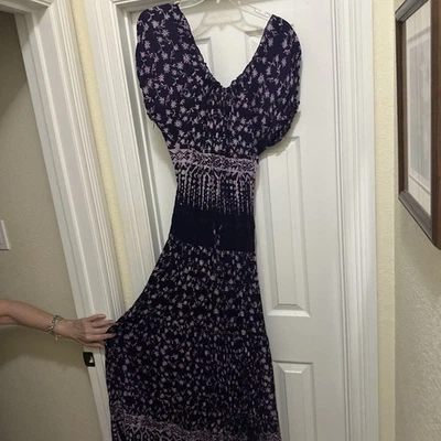 Женское крестьянское платье Lotus Traders, совершенно один размер фиолетовое с светло-фиолетовым - Изображение 1 из 3