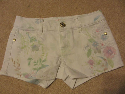 SHORTS - Candie's - Denim - Girl's - White Floral - Sz 8 - NWOT - Image 1 of 3