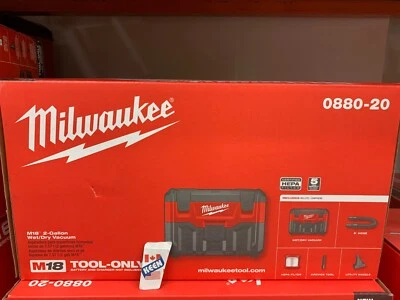 Milwaukee CANADA 18V Lithium-Ion Cordless 2 Gal. Wet/Dry Vacuum (Tool Only) - Image 1 of 4