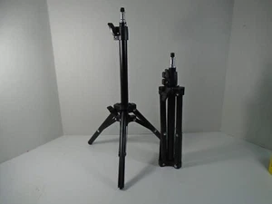 2--MINI TRÍPODE UNIVERSAL SOPORTES PARA TU CÁMARA, LUCES O ALTAVOCES (NUEVO) - Imagen 1 de 6