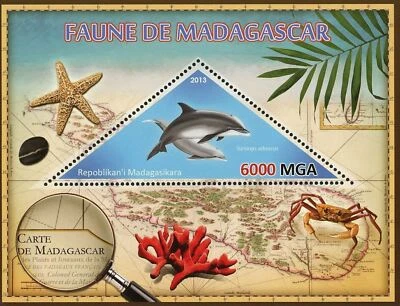 Fauna Fish Stamp Tursiops Aduncus Dolphin Souvenir Sheet Mint NH - Image 1 of 4