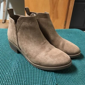 time tru memory foam Short Tan Boot With Inside Zip - Picture 1 of 10