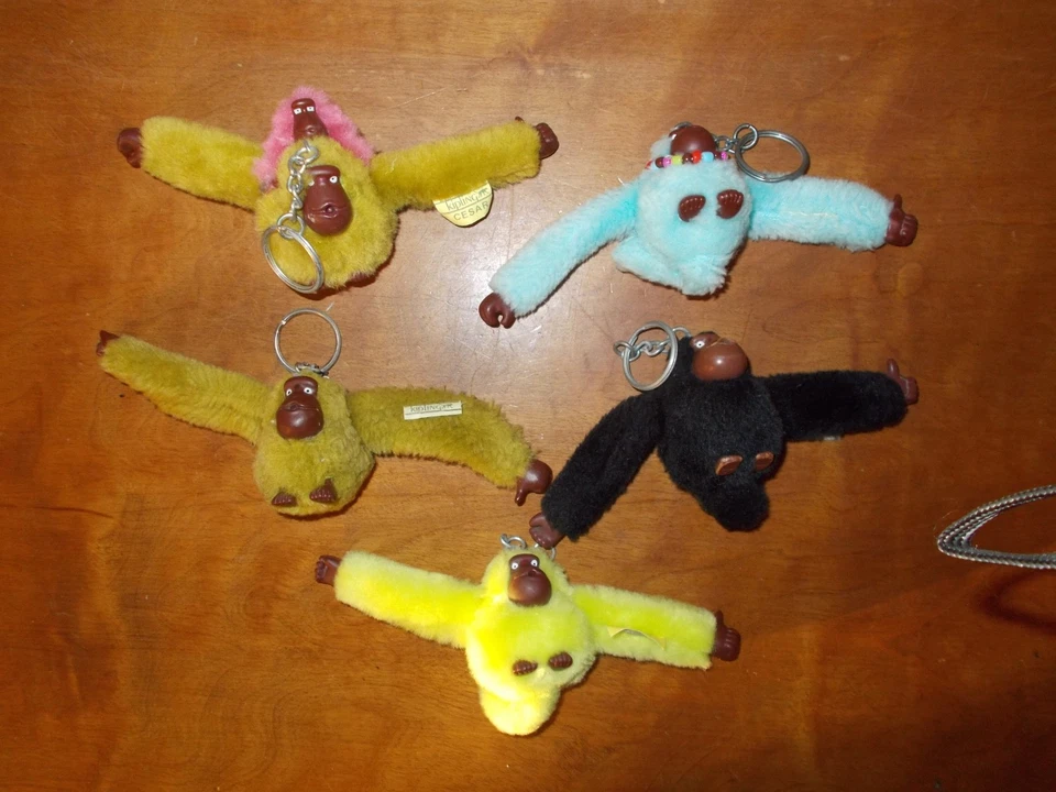 Juego de 5 llaveros de felpa multicolor Kipling Monkey Foto 1 de 4
