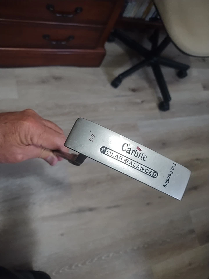 Carbite DS Polar Balance Pat. Pending 34 inch putter - Image 1 of 4