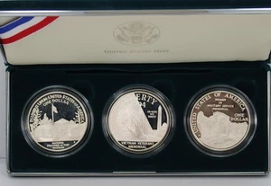1994 3 Piece Veterans Commemorative Silver Dollar Set !! - Picture 1 of 2
