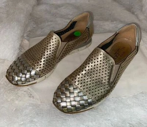 Sesto Meucci ~ Gold/Silver Low Heel Dress Shoe ~ Made in Italy ~ Size 7 - Picture 1 of 5