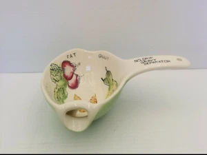 VTG CERAMIC NO-DRIP GRAVY SEPARATOR, GREEN & WHITE,  APPROX. 7-1/2" x 6-1/4",  - Picture 1 of 8