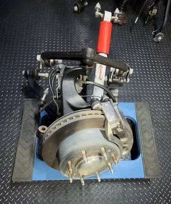 2020 - 2025 Chevrolet Silverado GMC Sierra 2500 3500 4x4 Front Left Suspension - Image 1 of 4