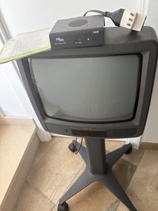 vintage MIVAR 14 p a colori carrello e telecomando ottimo stato funzionante. - Foto 1 di 5